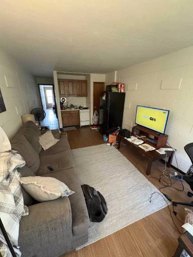 Main picture of 28 E Stewart Rd