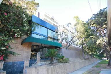 Main picture of Los Feliz Plaza