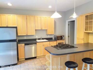 Main picture of 140 S 23rd St