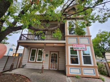 Main picture of 891 2nd St