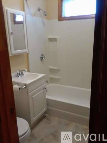 Main picture of 172 Hathaway St