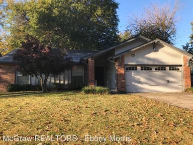 Main picture of 1746 W 63rd St