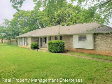 Main picture of 4108 Vickie Dr