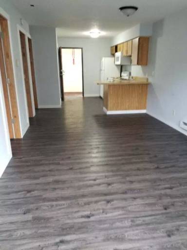 Main picture of 333 6th St S