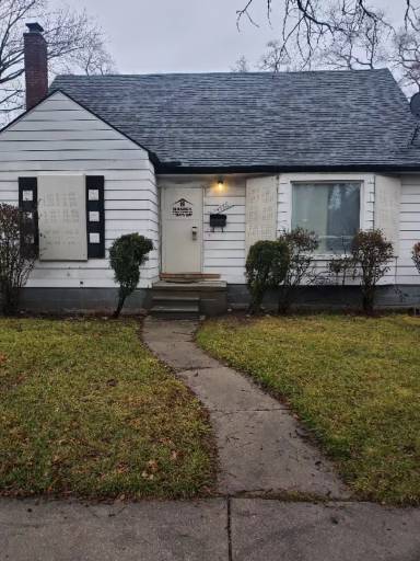 Main picture of 19256 Healy St