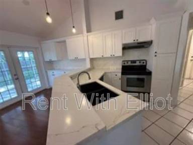 Main picture of 2633 Bogota Ave