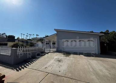 Main picture of 5000 Macario Dr