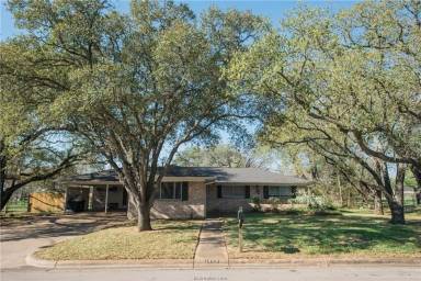 Main picture of 1504 Laura Ln