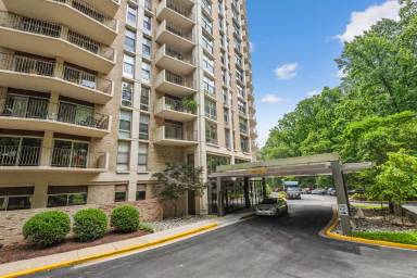 Main picture of Parkside Plaza Condominium