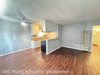 Main picture of 2284 Locust Ave