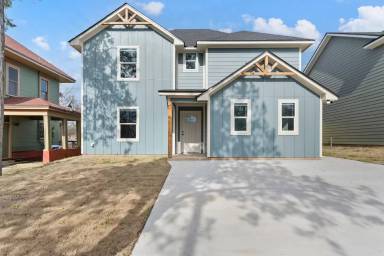 Main picture of 1909 Sanger Avenue - 1
