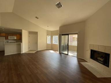 Main picture of 5002 S Rainbow Blvd