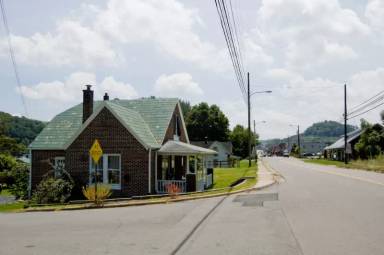 Main picture of 306 N Jefferson Ave