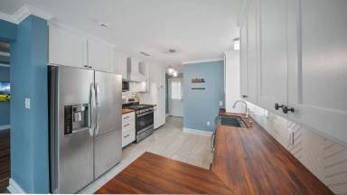 Main picture of 8077 Carlton Roberts Blvd