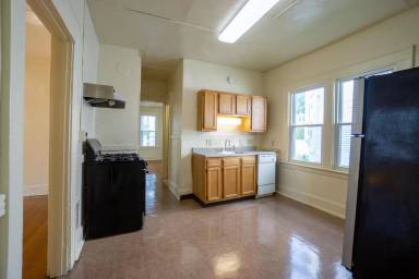 Main picture of 1020 Madison St