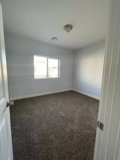 Main picture of 1420 Ogallala St