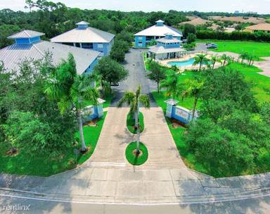 Main picture of 1040 Hancock Creek South Blvd