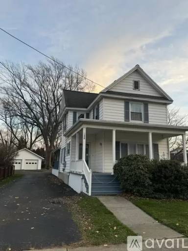 Main picture of 188 W Main St