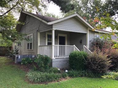 Main picture of 116 England St NE