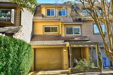 Main picture of 2210 Wood Ibis Way