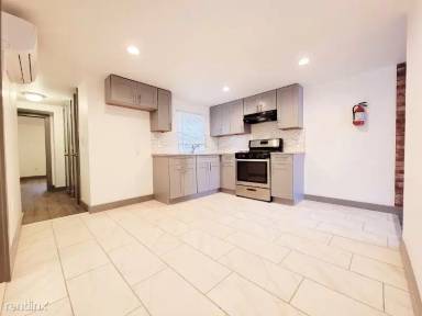Main picture of 163 Summit Ave