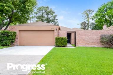 Main picture of 6926 Bullinger Dr