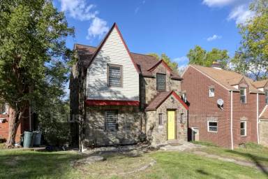 Main picture of 1825 McNary Blvd