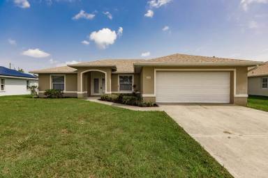 Main picture of 2107 SW 30th Ter