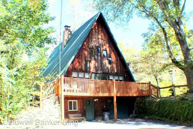 Main picture of 111 Fiddlers Green Ln