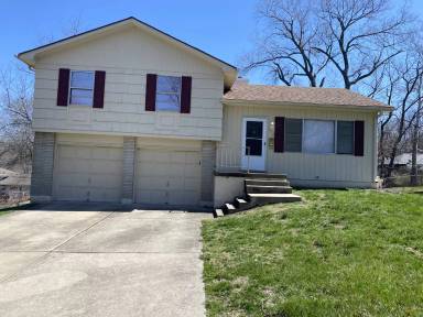 Main picture of 11213 Myrtle Ave