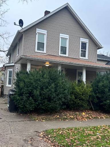 Main picture of 2180 W 83rd St