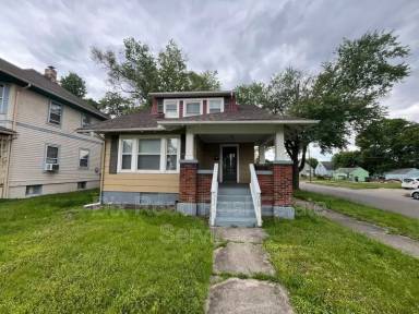 Main picture of 700 14th Ave