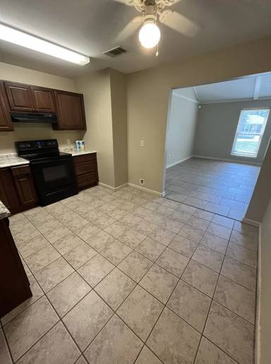 Main picture of 11226 Harvest Dr