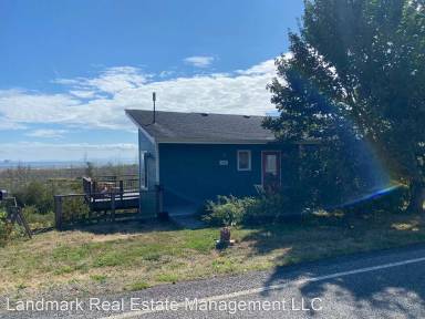 Main picture of 1581 Marine Dr