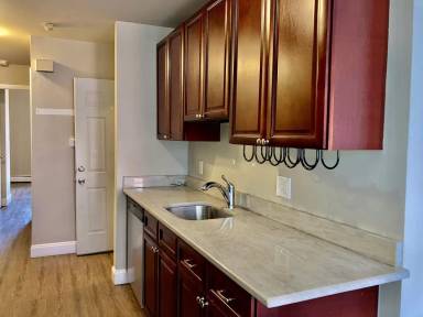 Main picture of 504 Bainbridge St