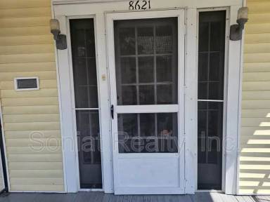 Main picture of 8621 Jeannette St