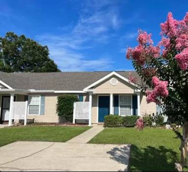 Main picture of 8103 Stonebrook Dr