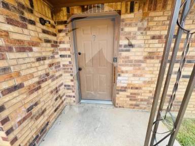 Main picture of 2505 Madison Ave