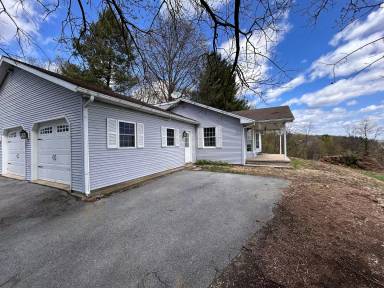 Main picture of 235 Reifsnyder Rd