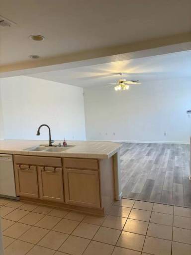 Main picture of 280 Mill Valley Cir N