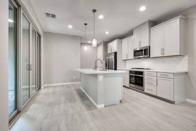 Main picture of 11681 Emerald Lake Ave