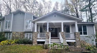 Main picture of 2312 Kilkenny Way NE
