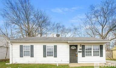 Main picture of 8610 E 42nd St