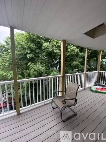 Main picture of 68 Dimick St