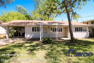 Main picture of 3743 Parkway Dr