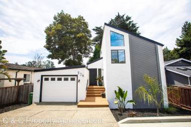 Main picture of 534 Clubhouse Dr