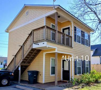 Main picture of Commons on Buck St.