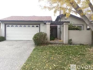 Main picture of 107 Petrilli Cir