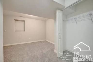 Main picture of 3210 S May St