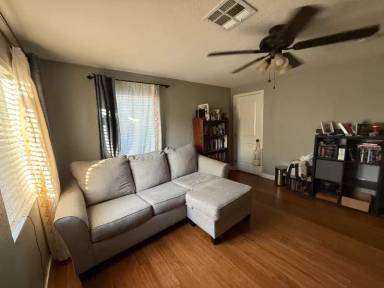 Main picture of 359 N 21st Ave